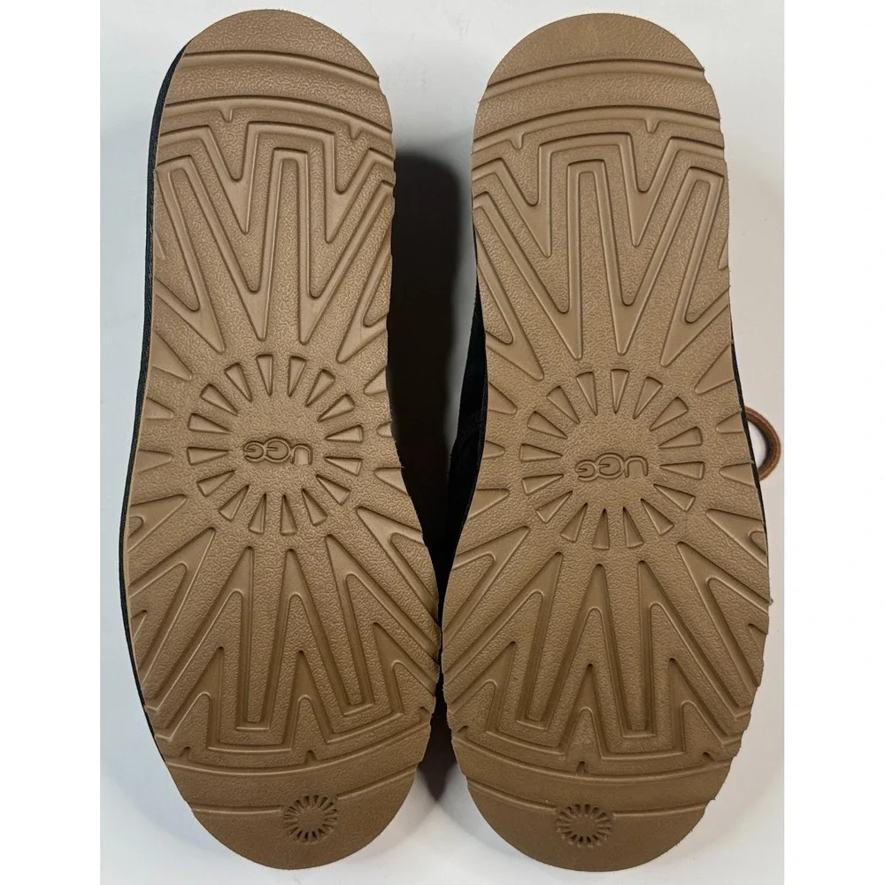 UGG 1126879 Men's Black‎ Maksim Chukka Boot Suede Size 11